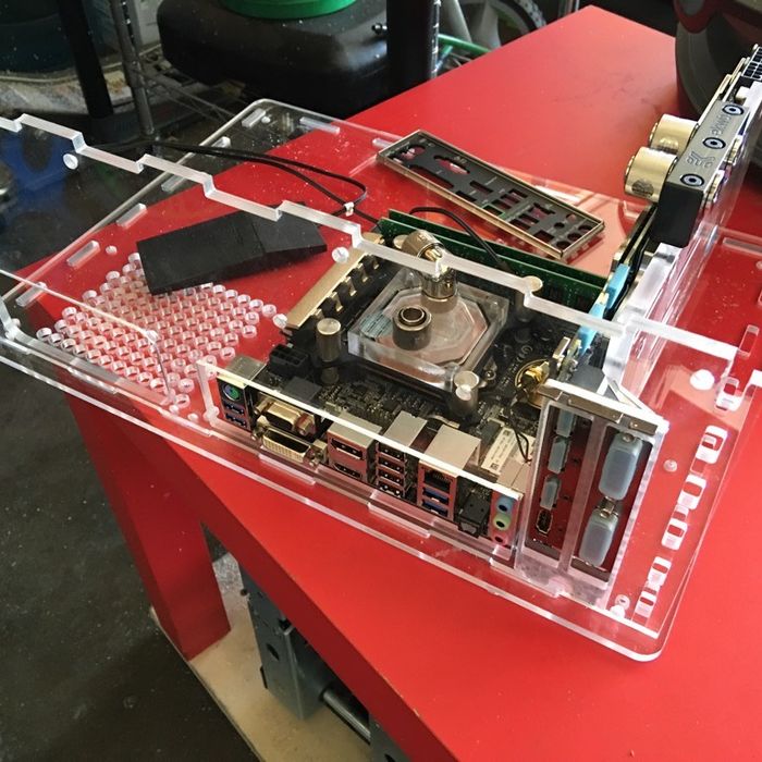 Picture of Custom Acrylic PC Case project